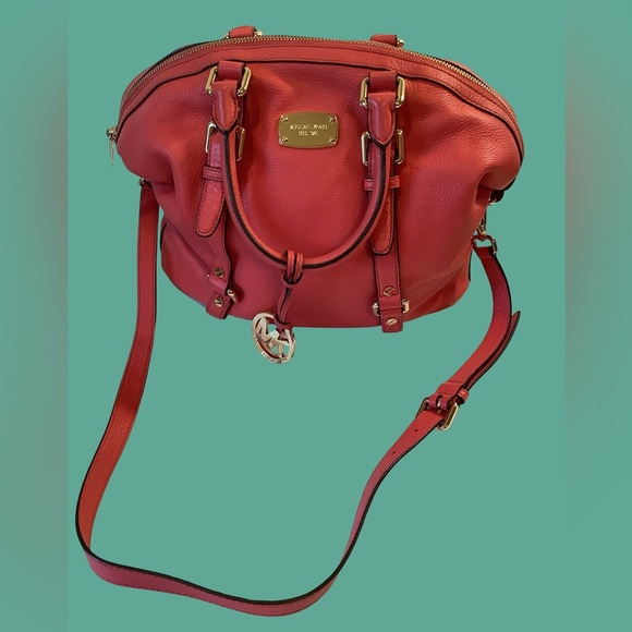 Michael Kors Handbags - Michael Kors Salmon Color Pebble Leather Hobo Crossbody Bag Purse